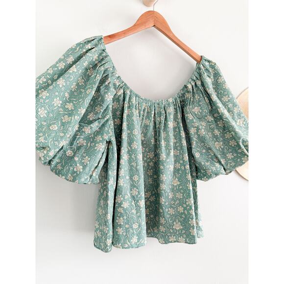 Tuckernuck | Hyacinth House Emmy Blouse in Green Floral | Sz M - Picture 3 of 10